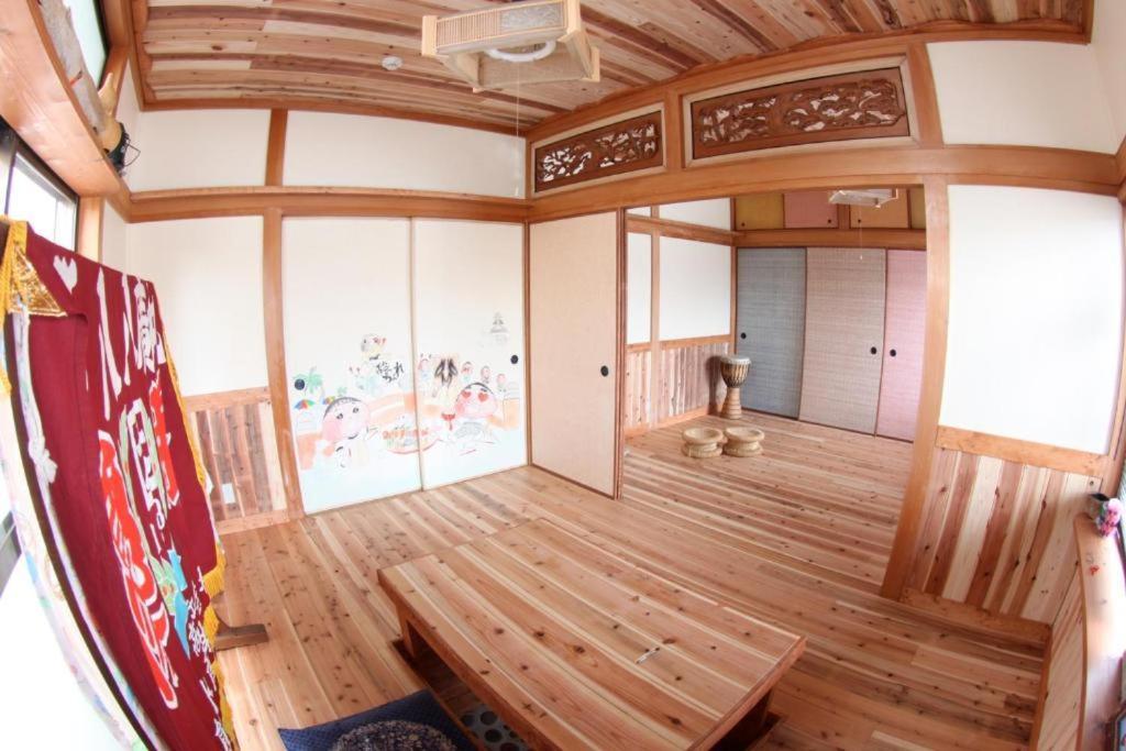 Katsuo Guest House Kōchi Buitenkant foto