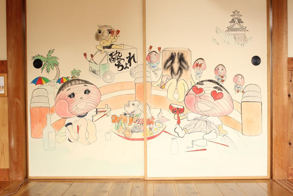 Katsuo Guest House Kōchi Buitenkant foto